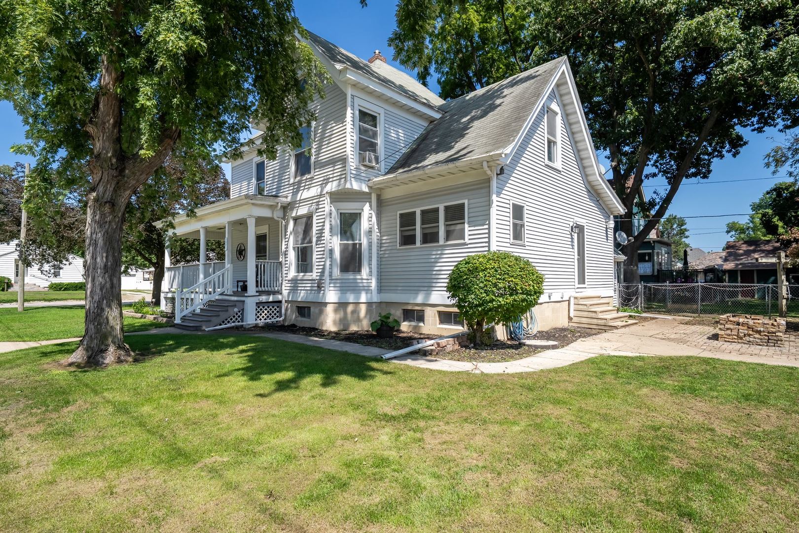 main property photo 38