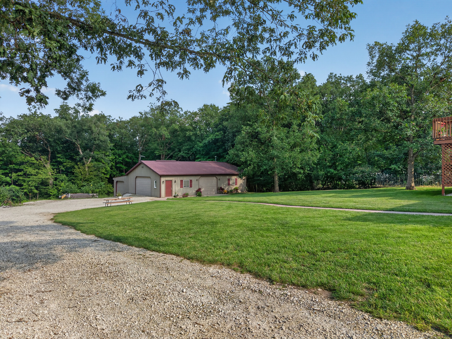 main property photo 34