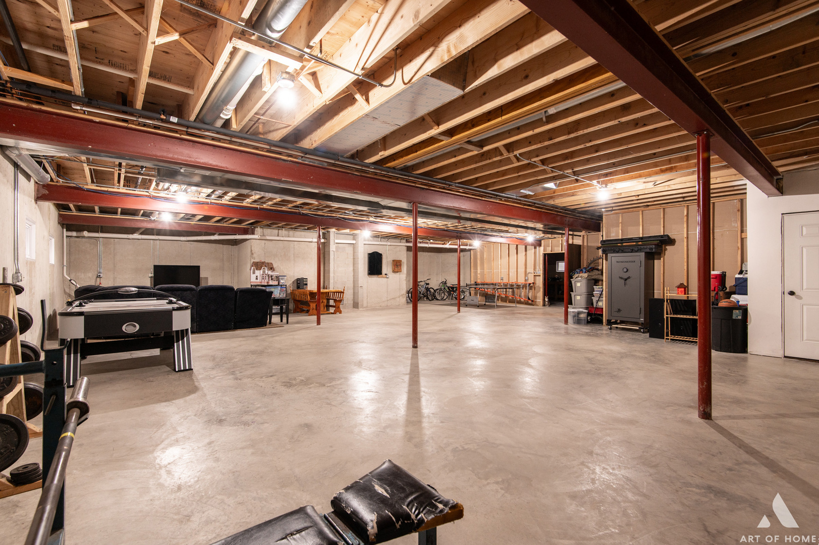 main property photo 28