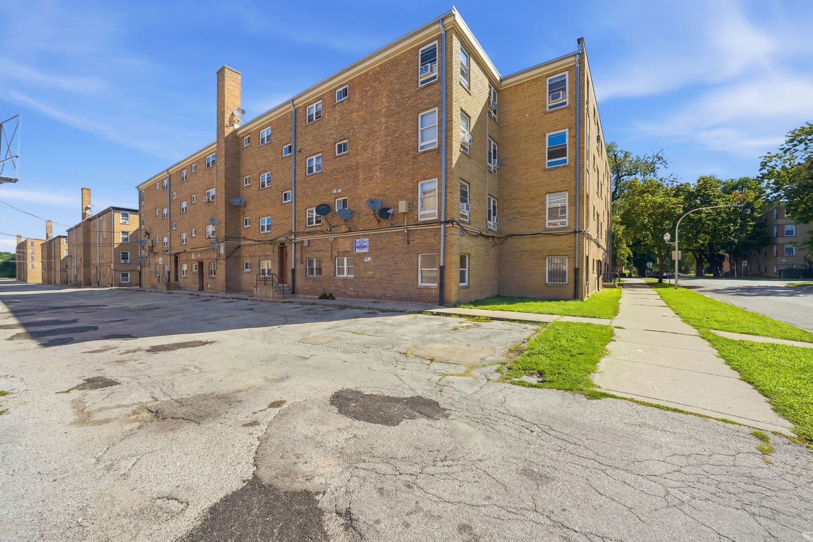 main property photo 26