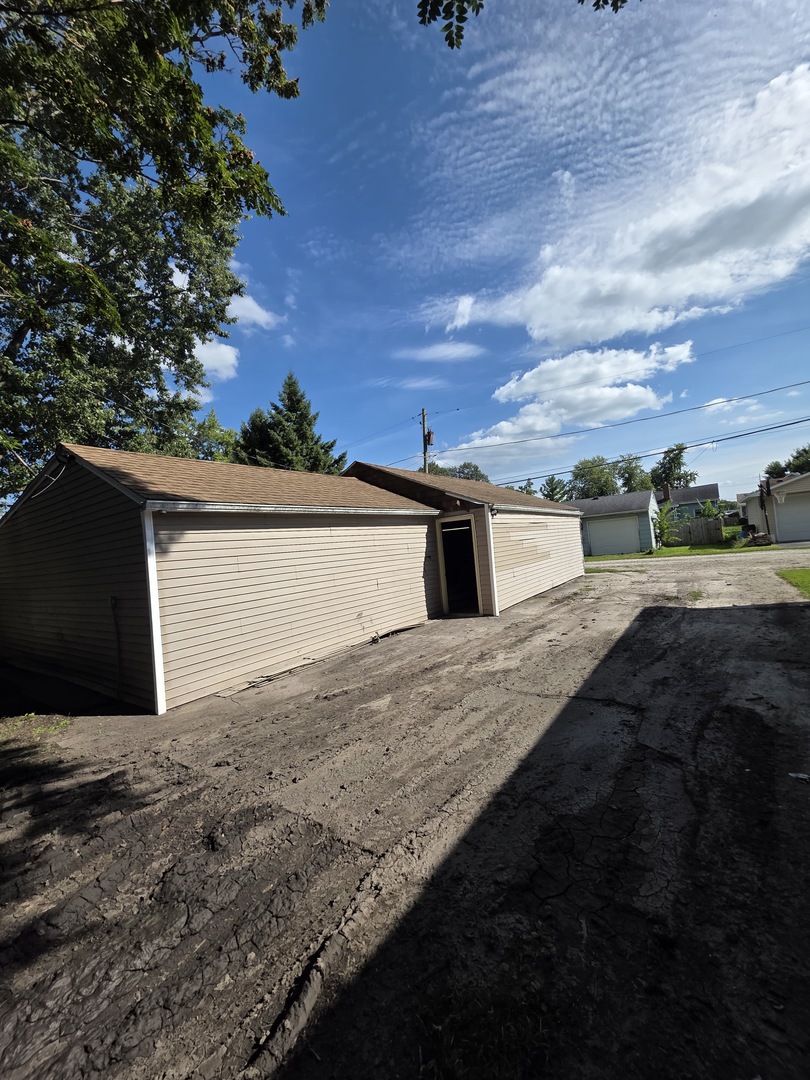 main property photo 22