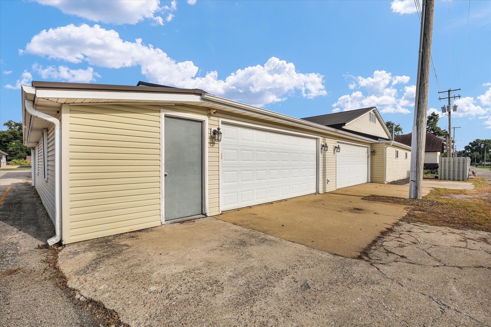main property photo 116