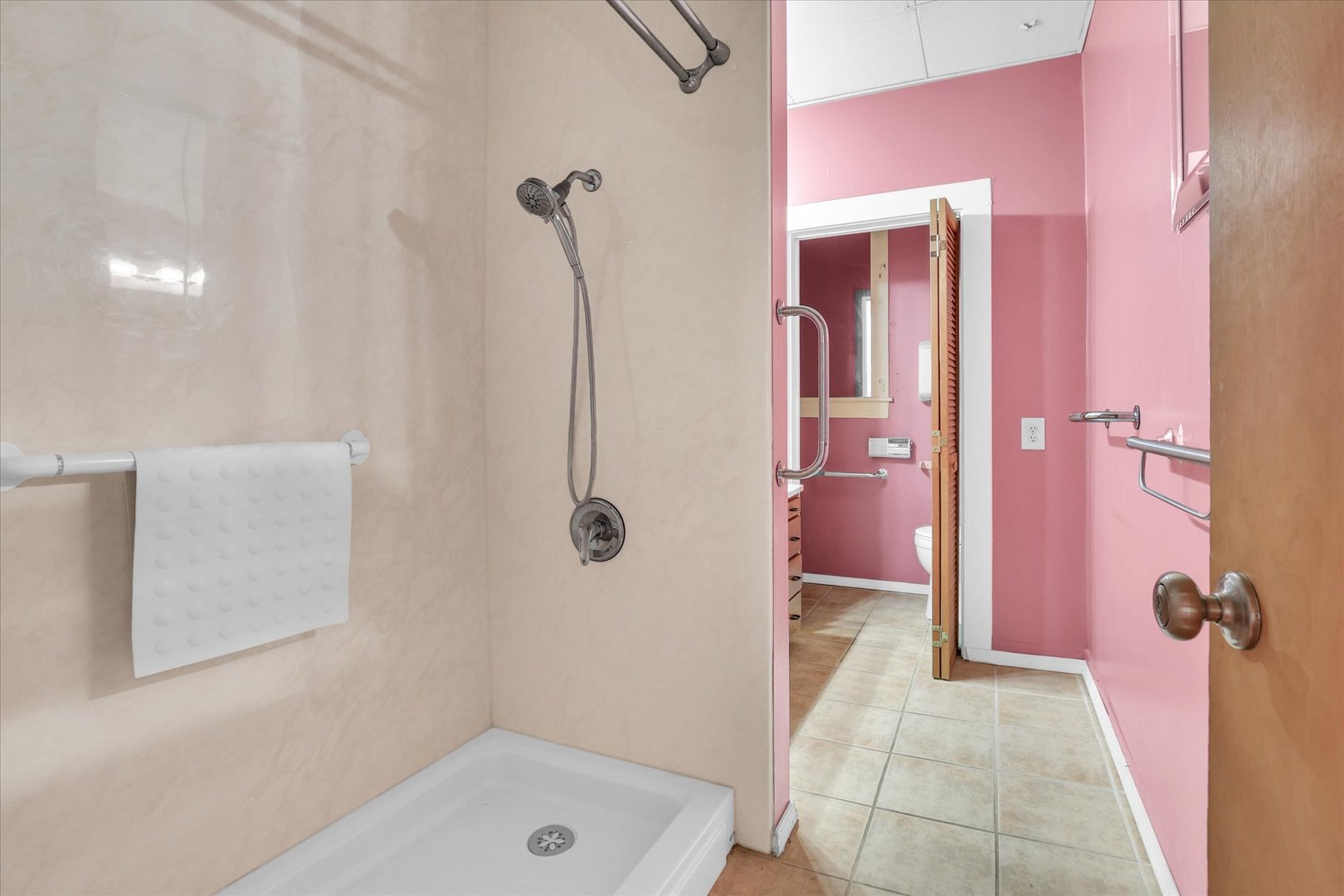 main property photo 70