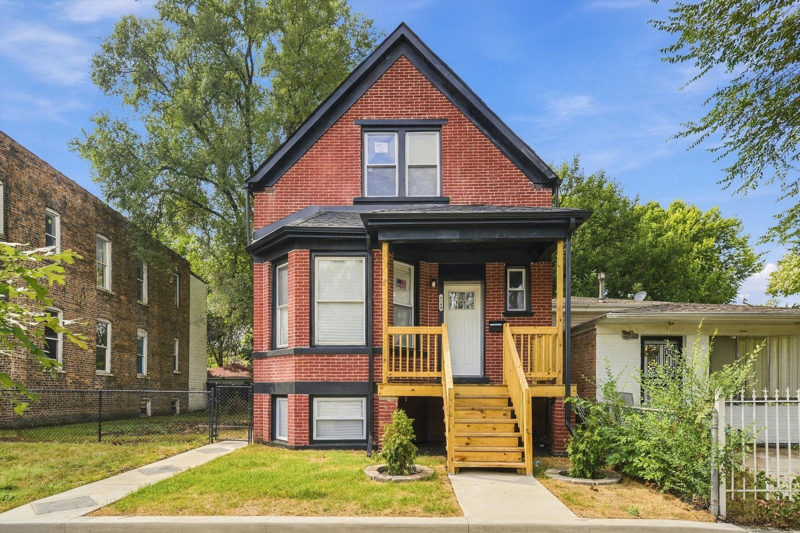 main property photo 20