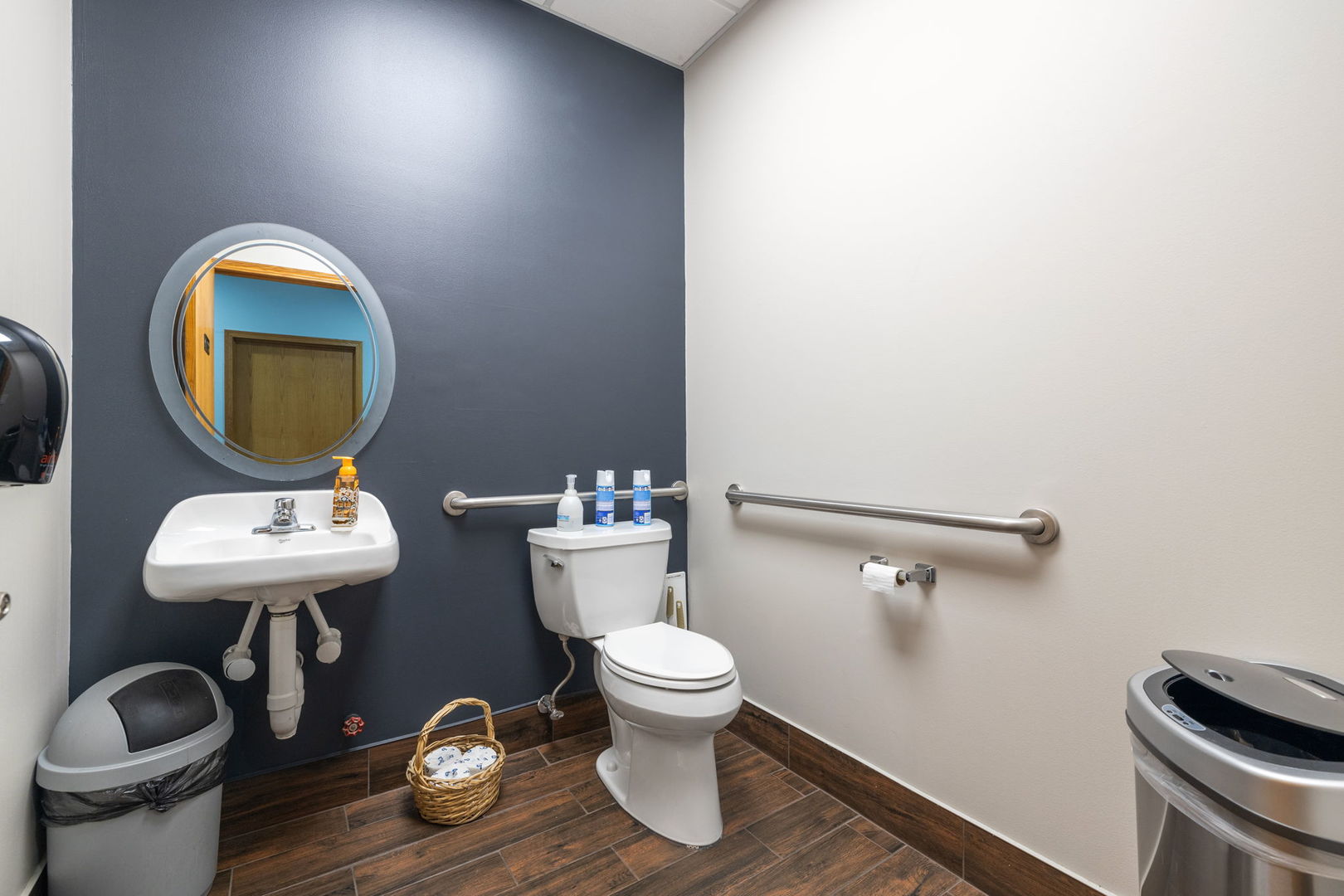 main property photo 38