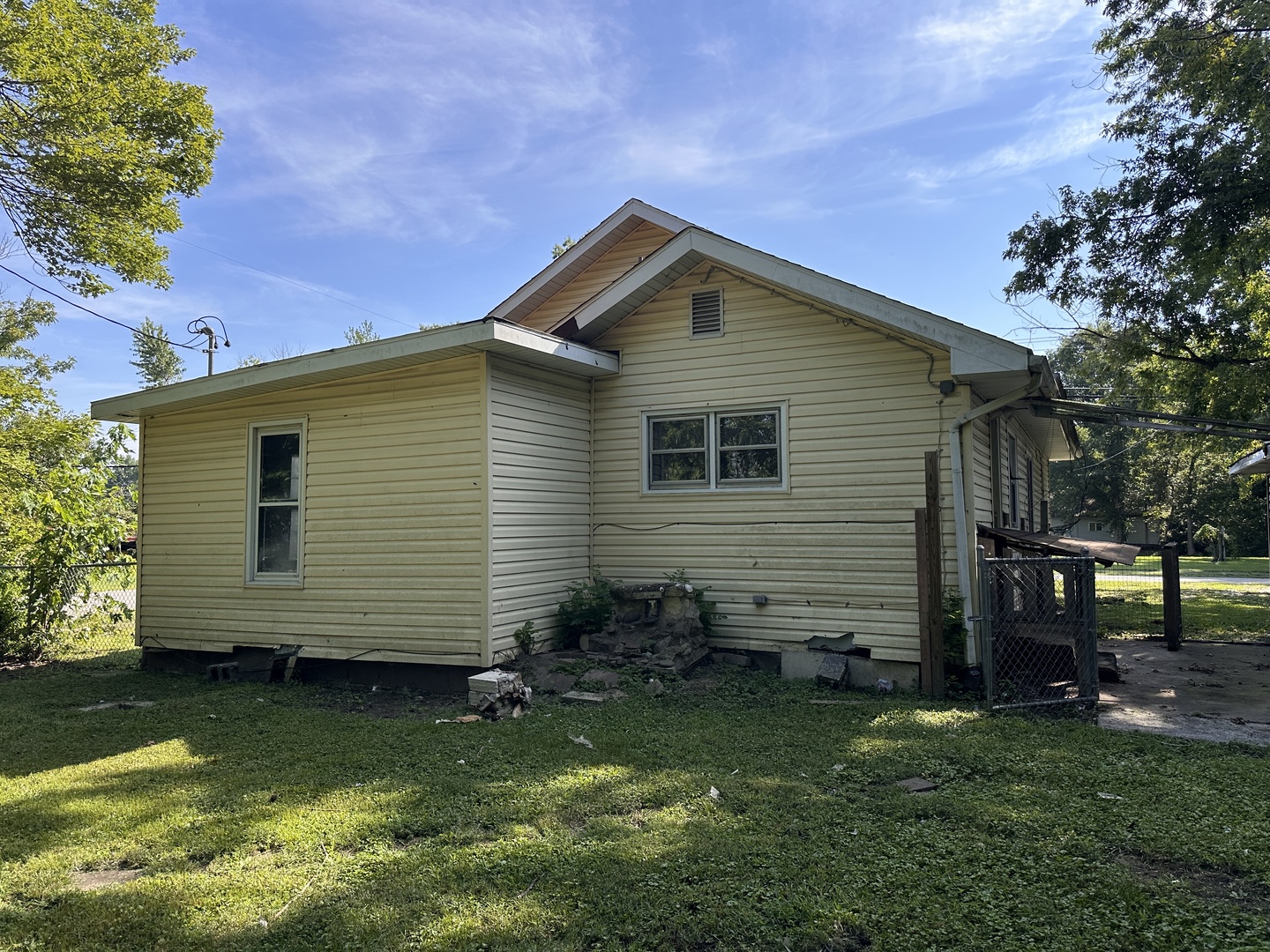 main property photo 5