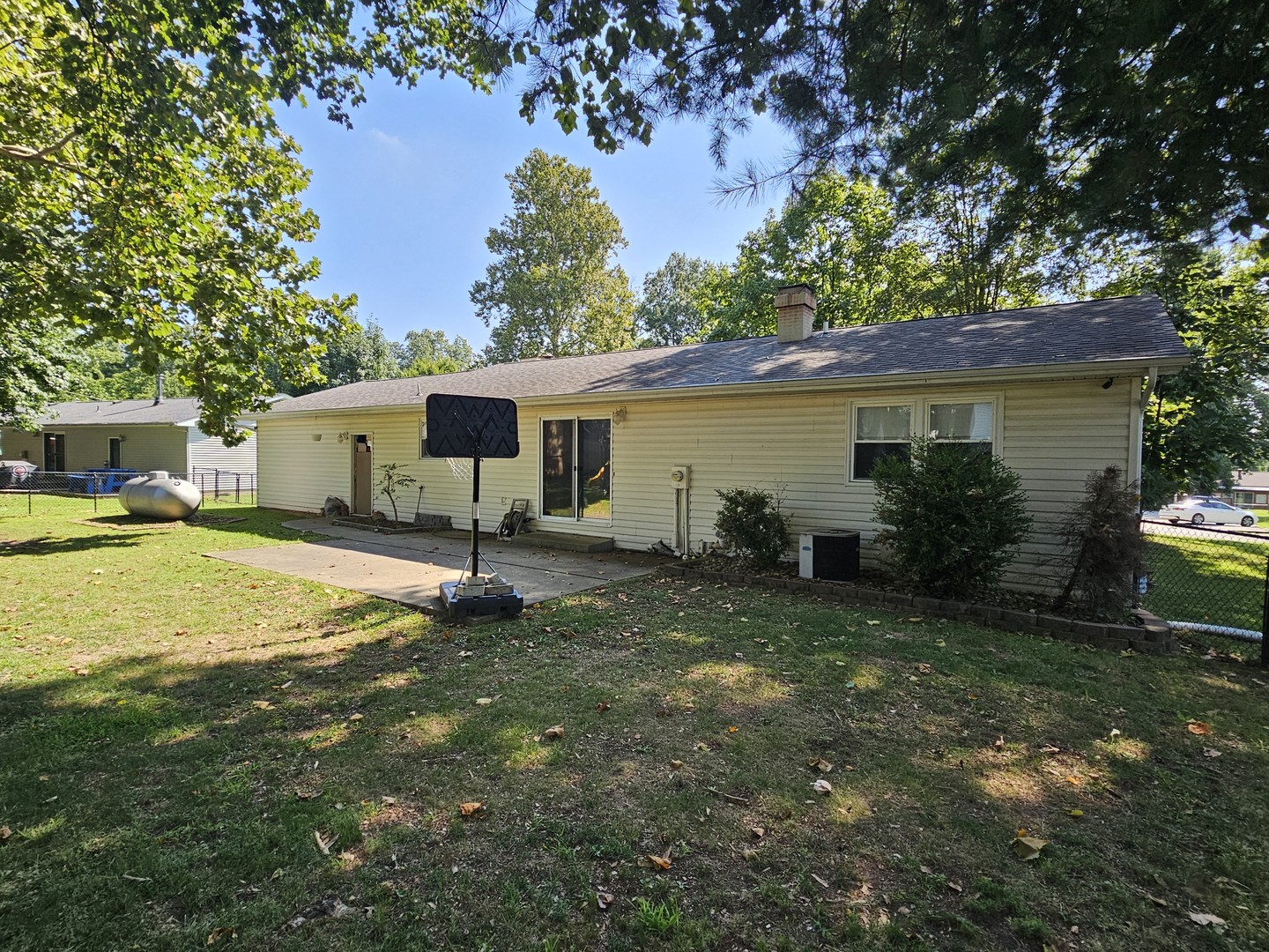 main property photo 10