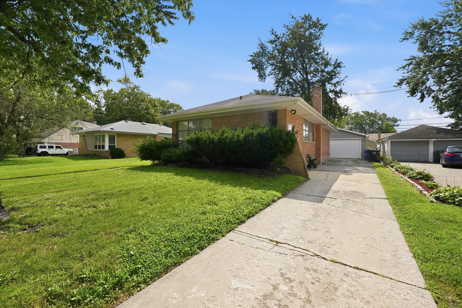 main property photo 16