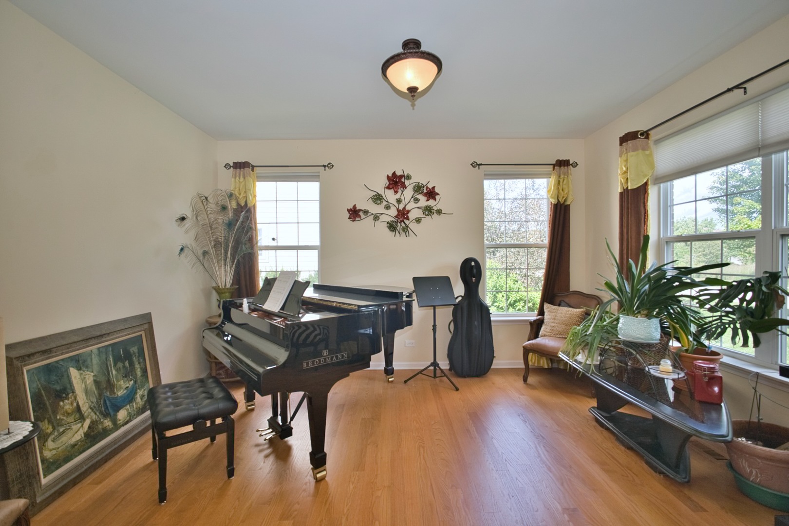 main property photo 7