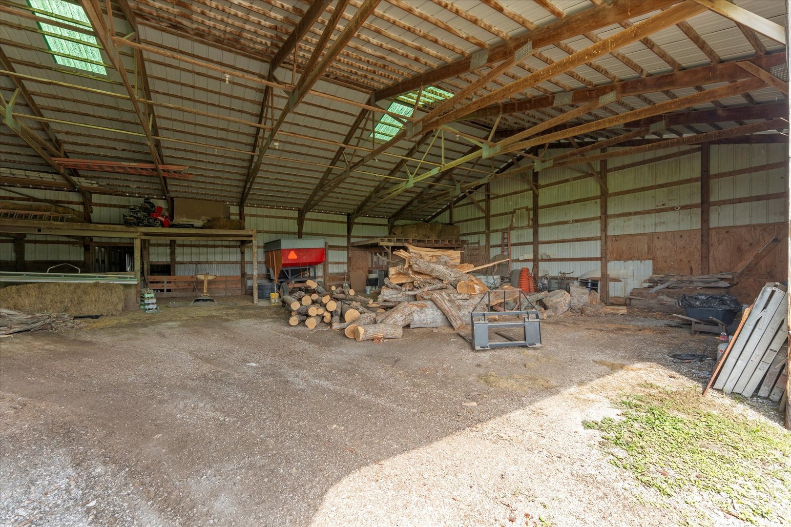 main property photo 39