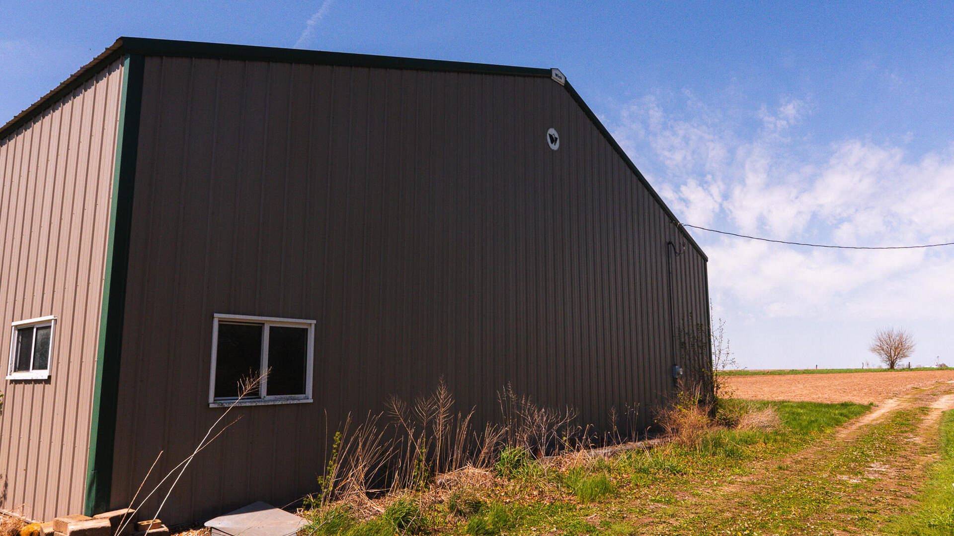main property photo 31