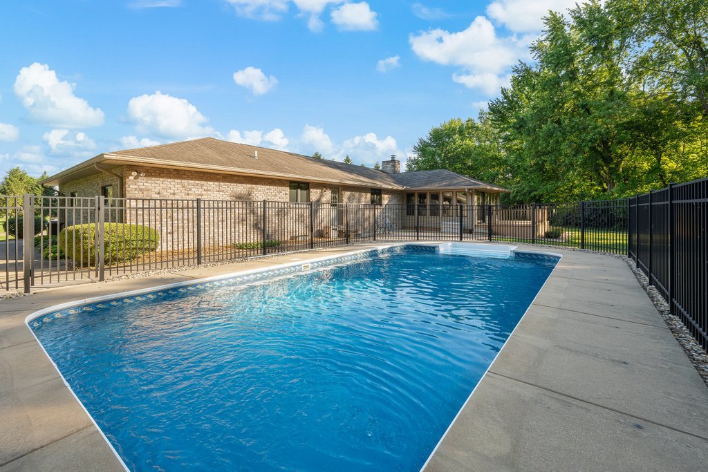 main property photo 60