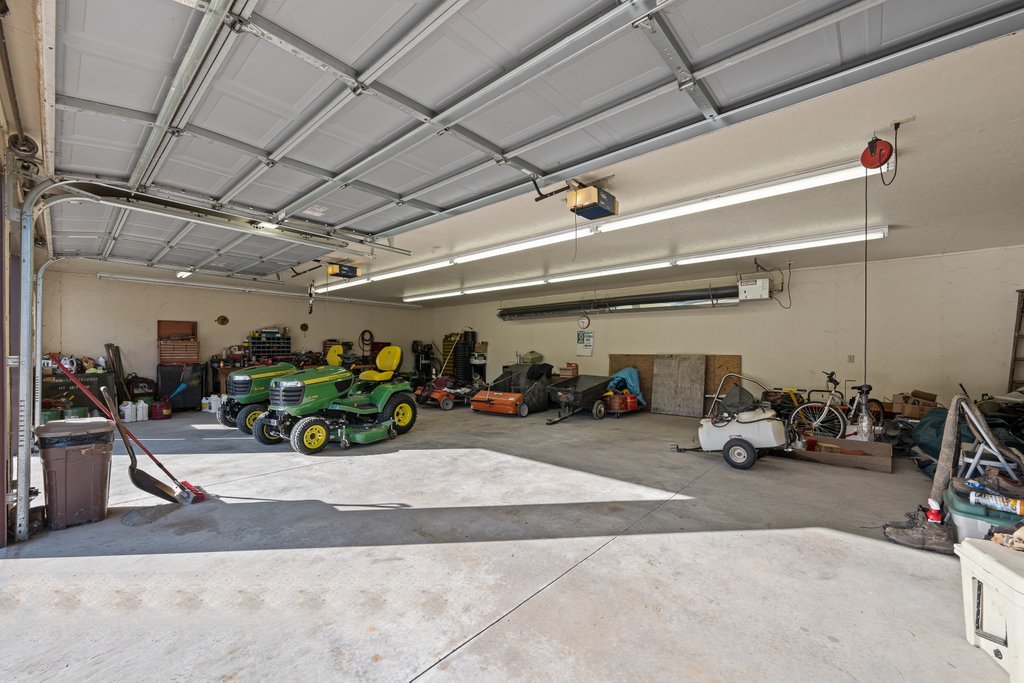 main property photo 66
