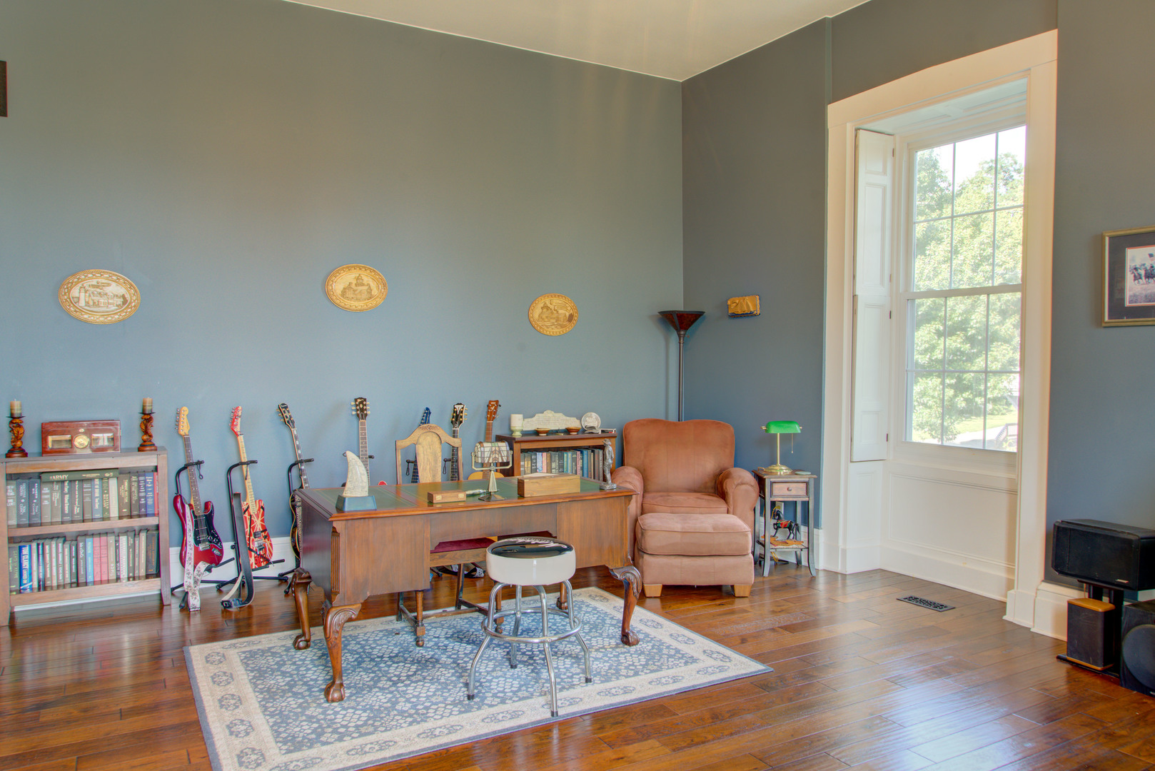 main property photo 18