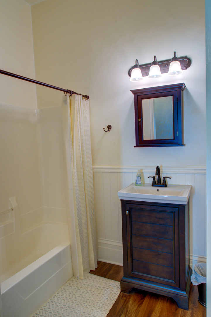 main property photo 78
