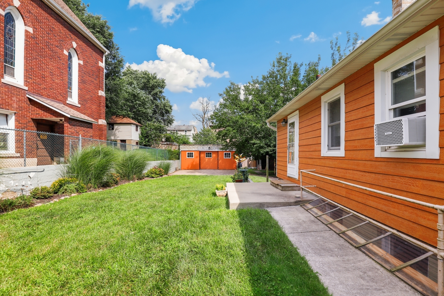 main property photo 21