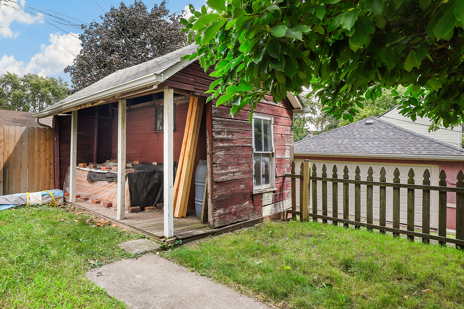 main property photo 27
