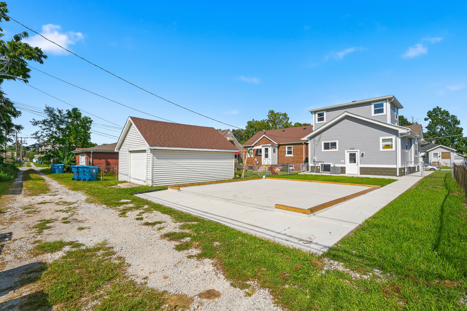 main property photo 38