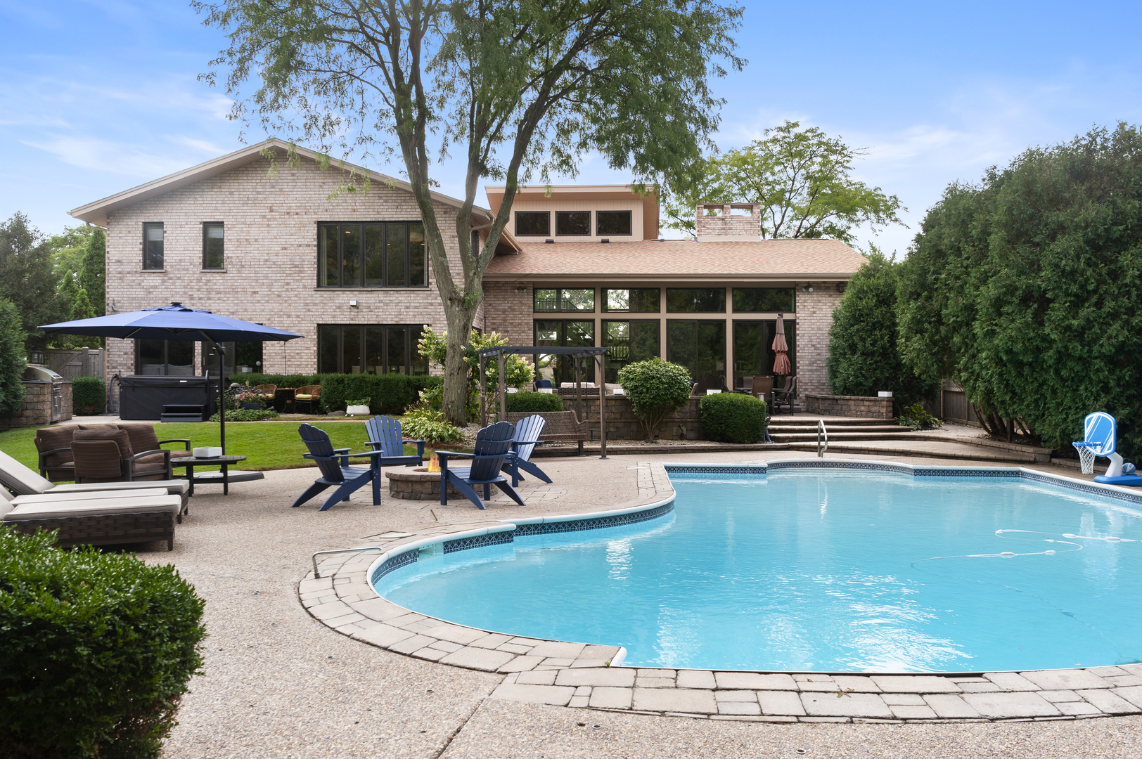 main property photo 45