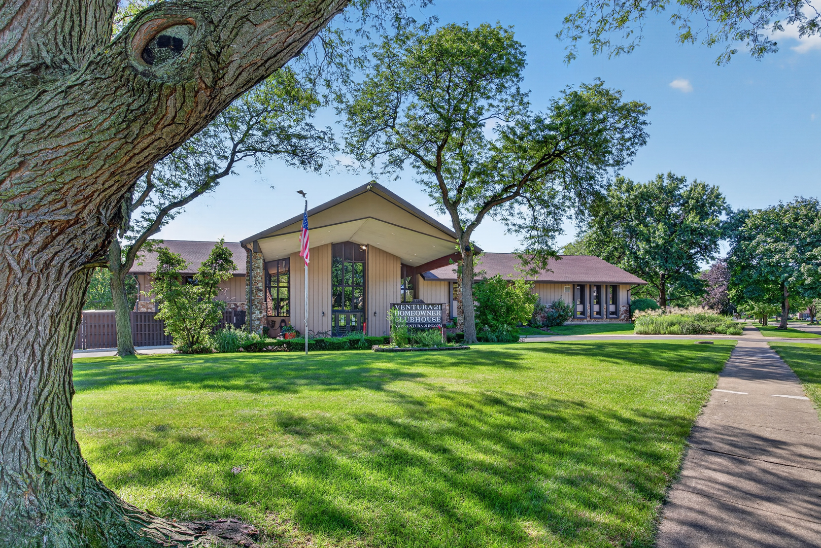 main property photo 50