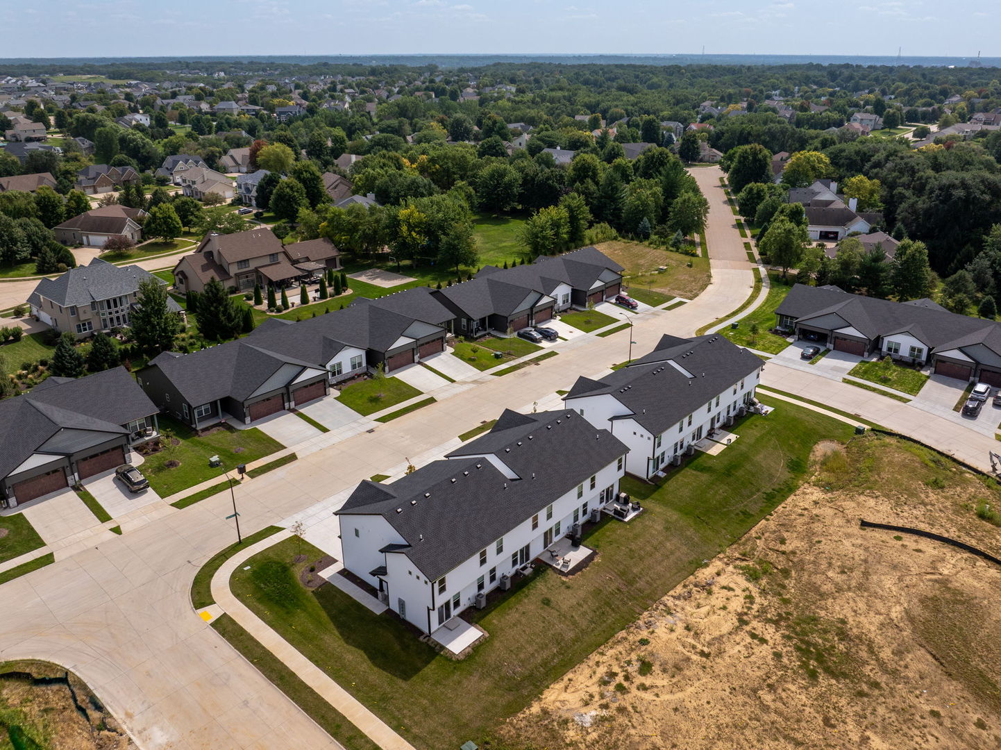 main property photo 25