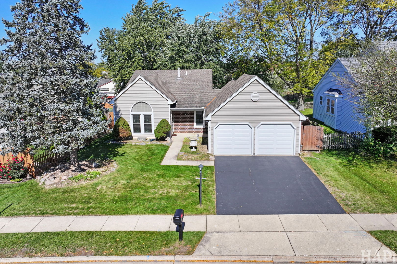 main property photo 22