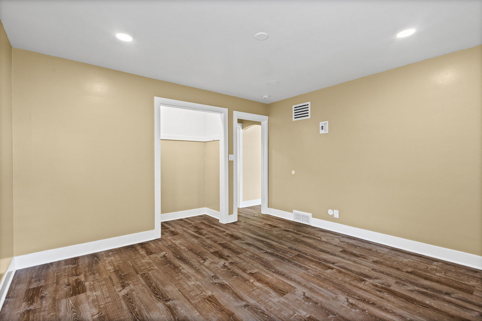 property viewer photo 11