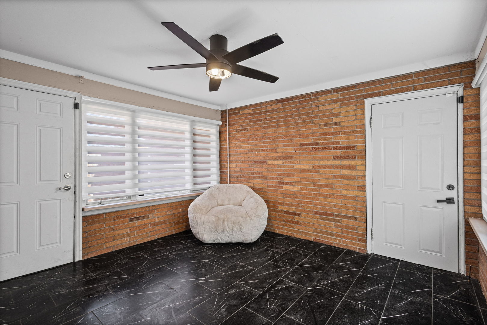 property viewer photo 17