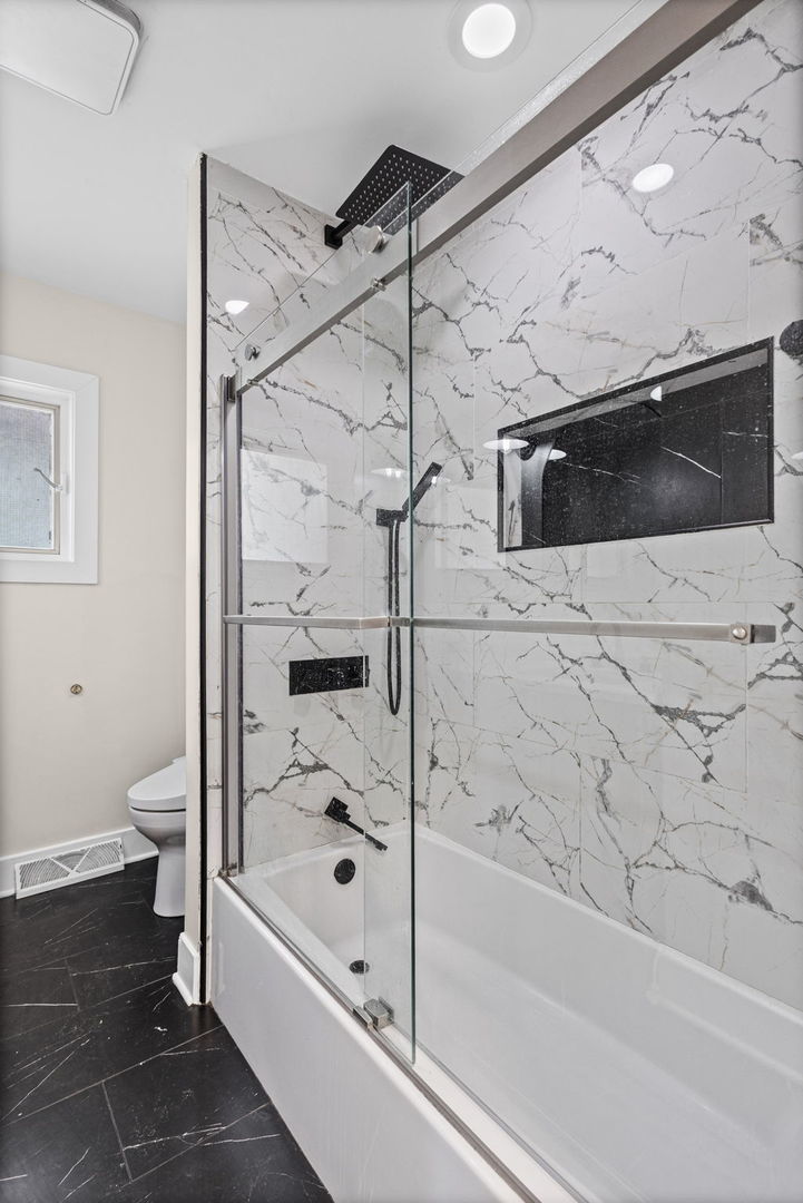 property viewer photo 19