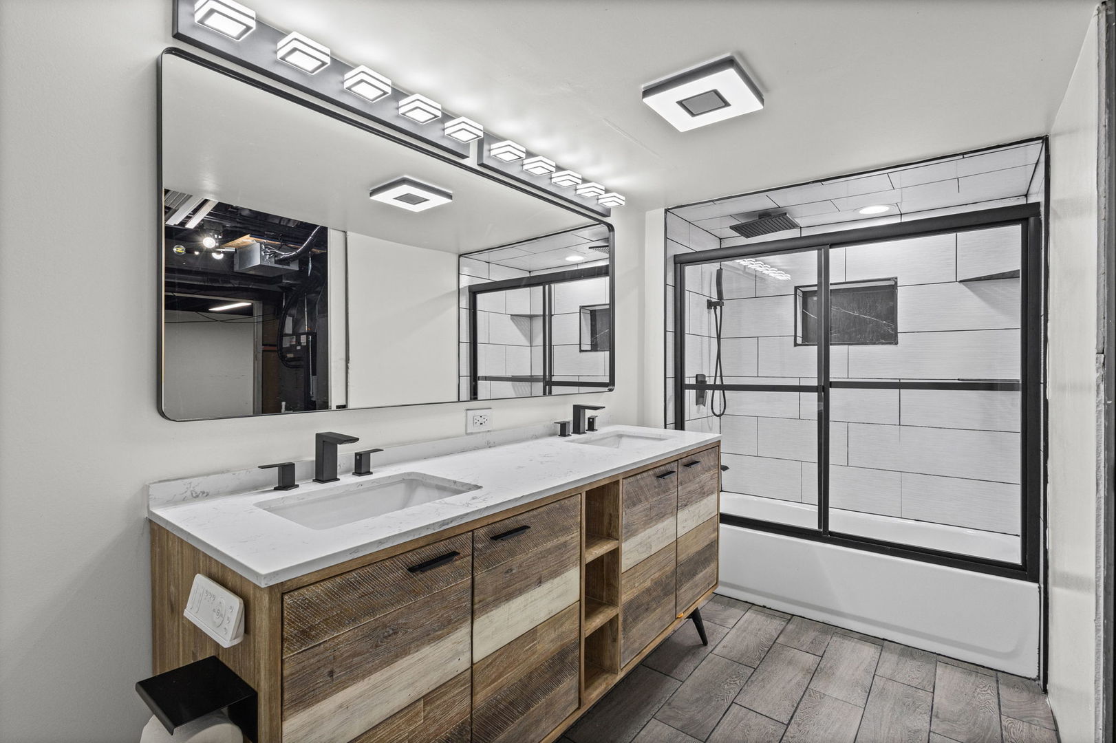 property viewer photo 20