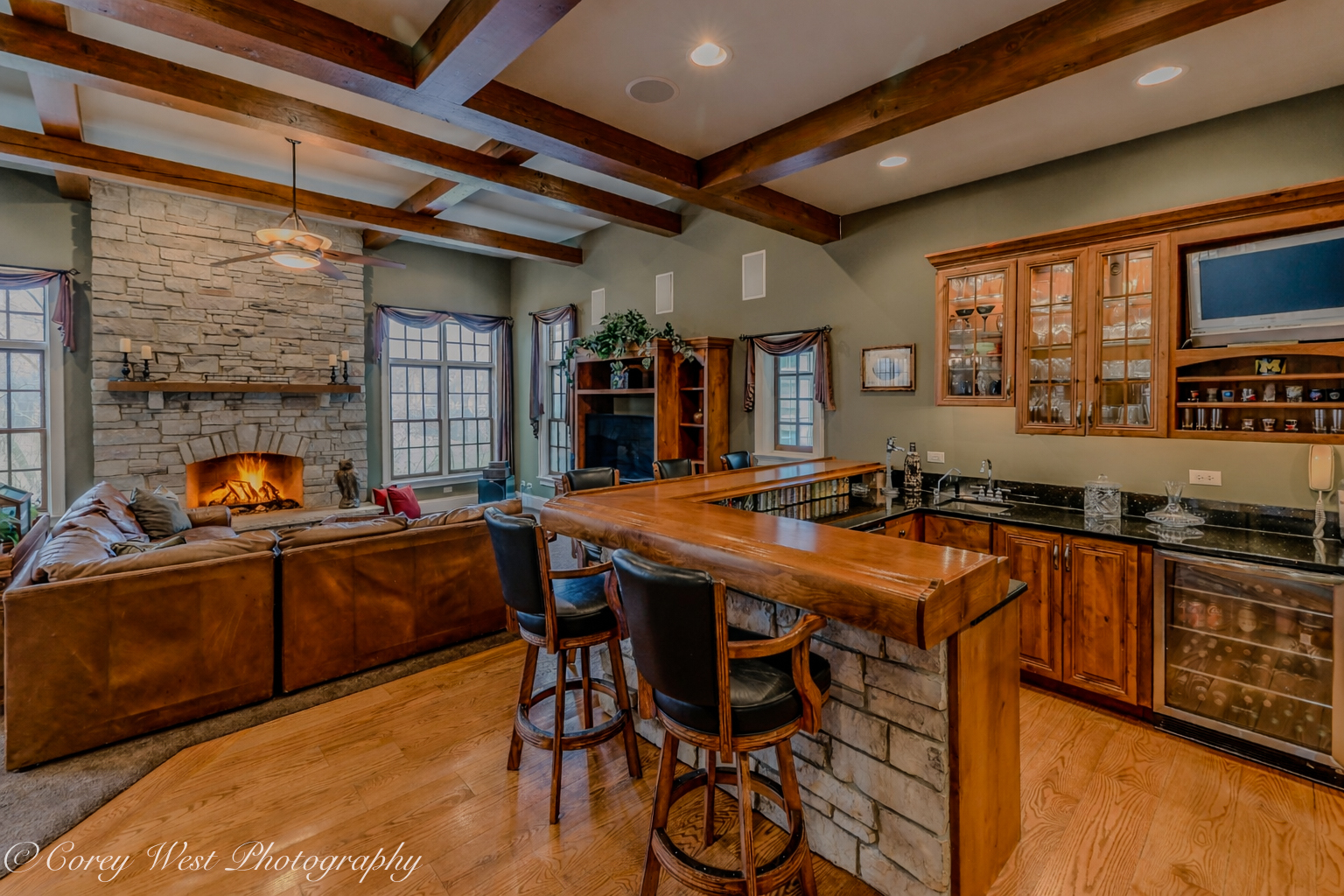 main property photo 30