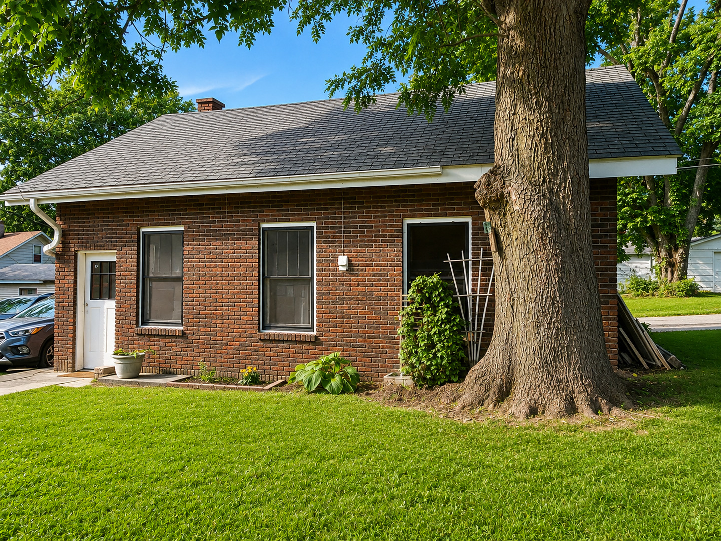 main property photo 29