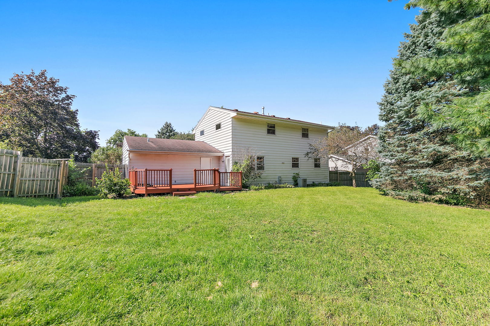 main property photo 23