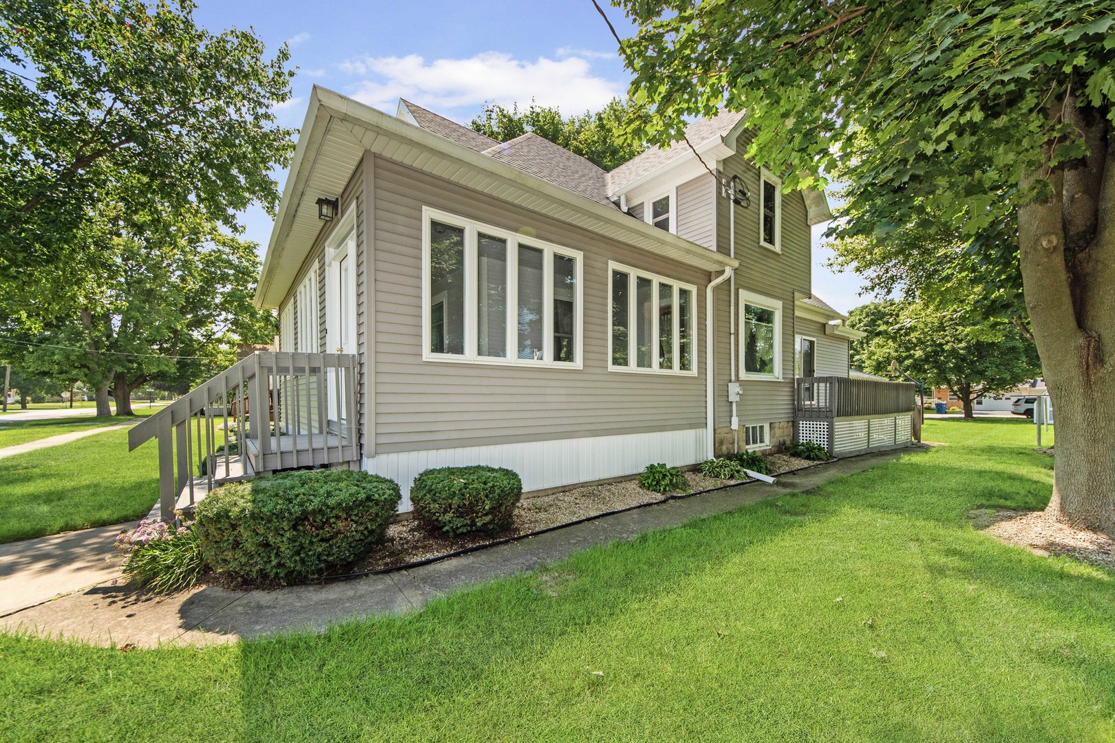 main property photo 24