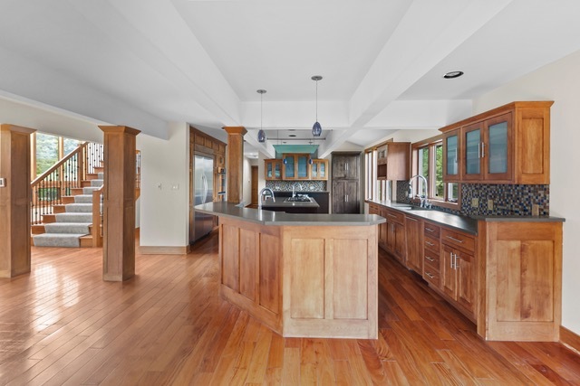 main property photo 13