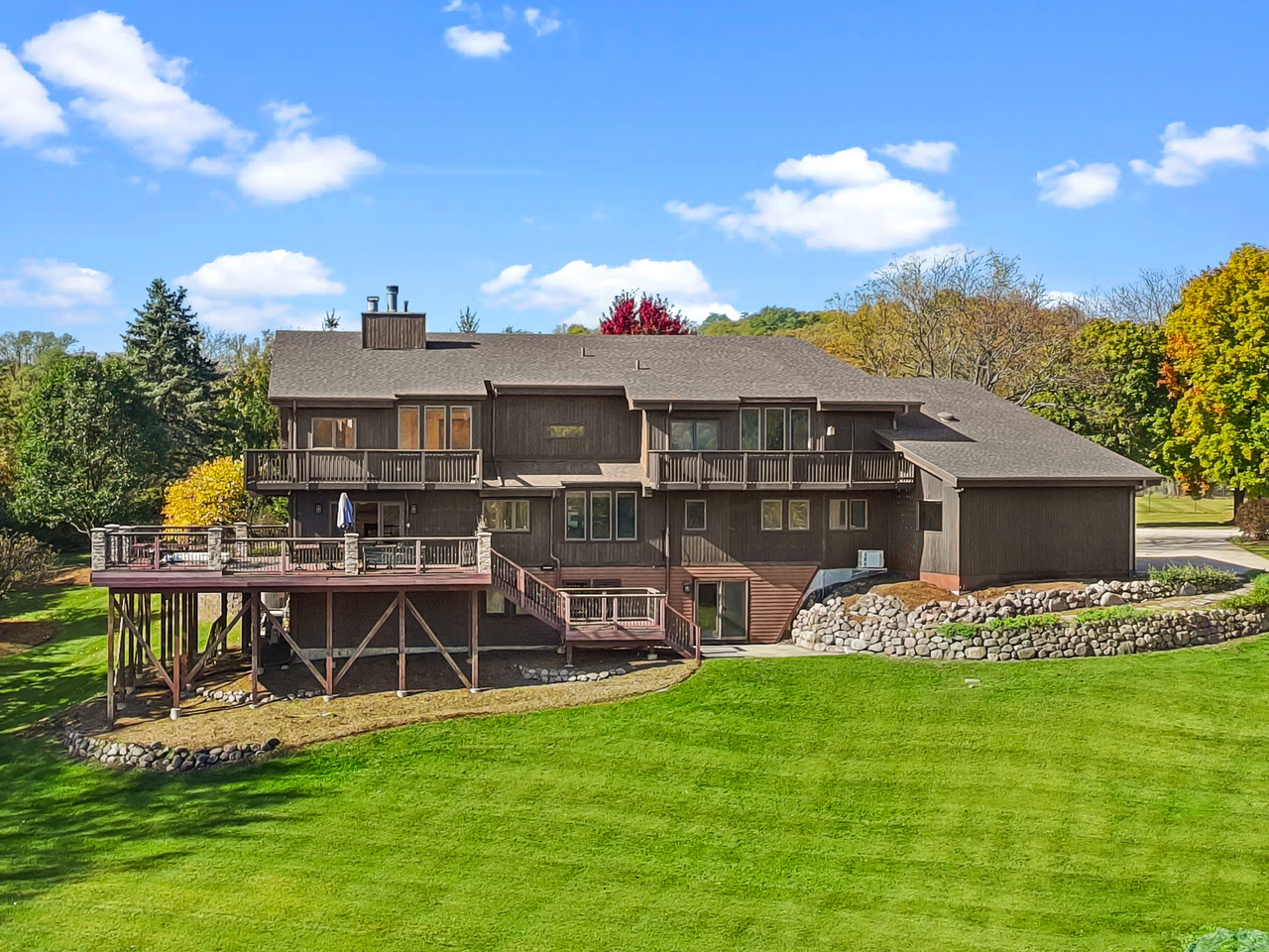 main property photo 42
