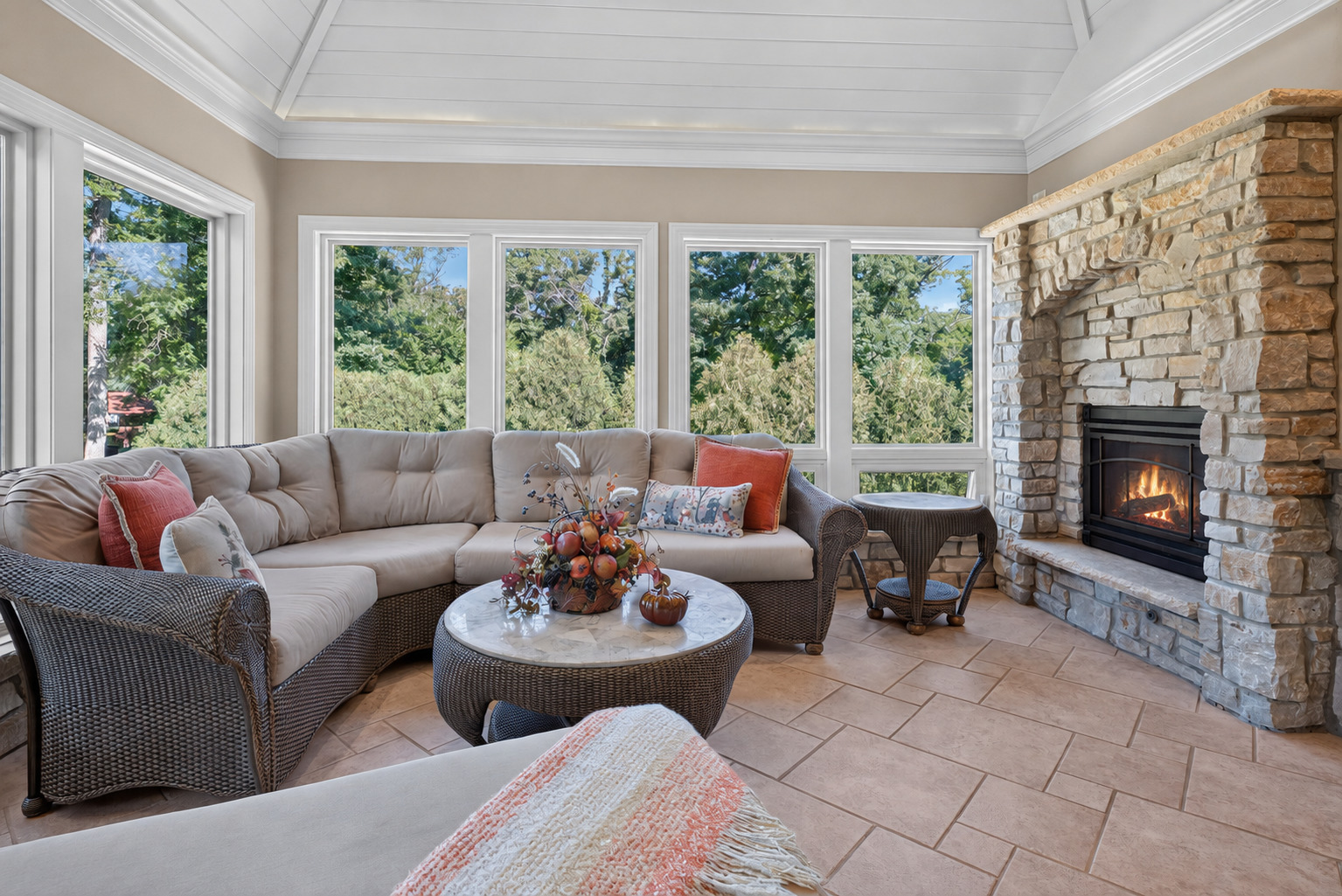 property viewer photo 22