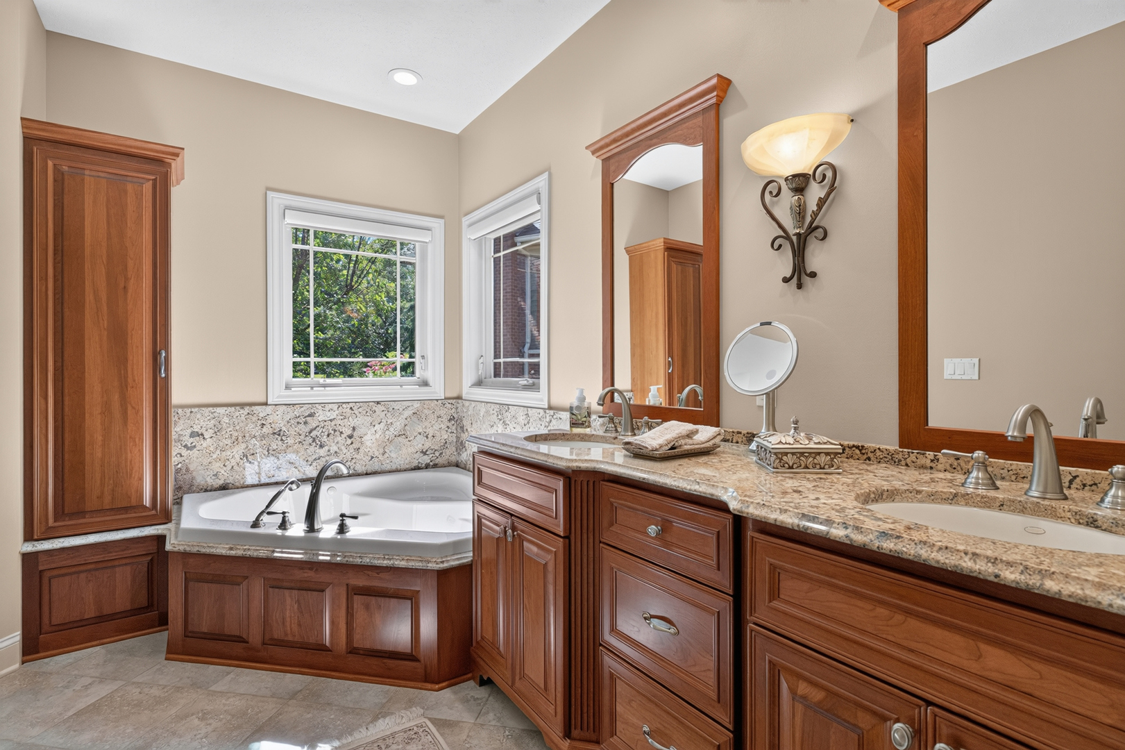 property viewer photo 27