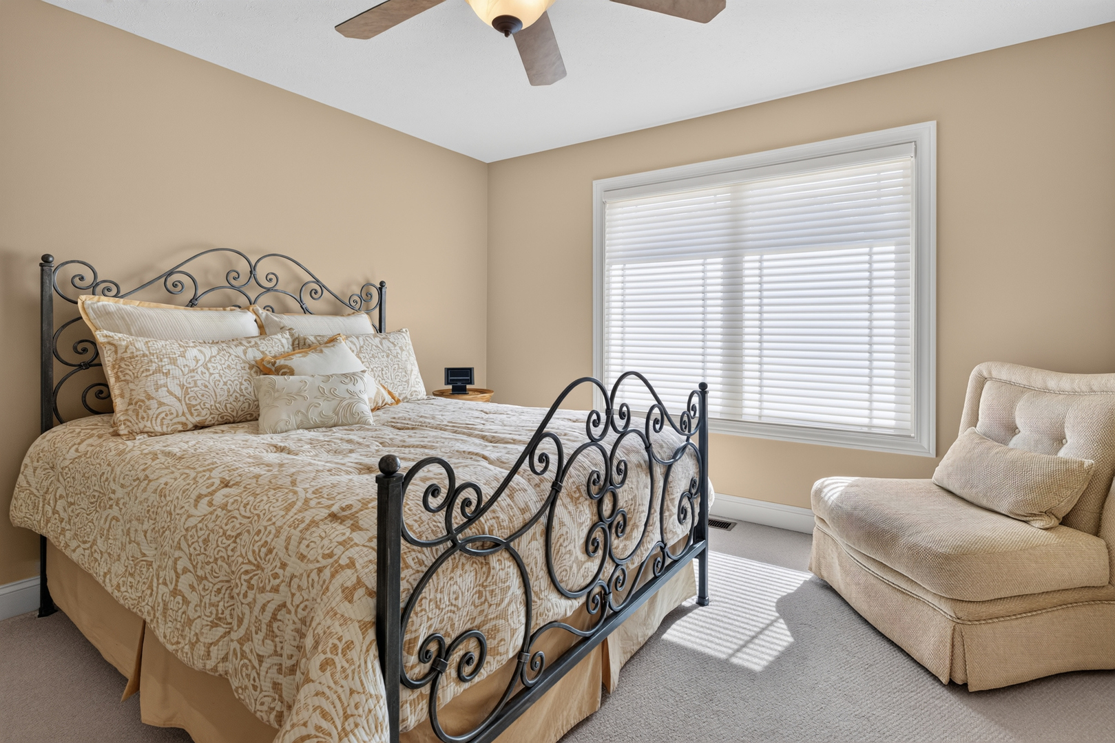 property viewer photo 31