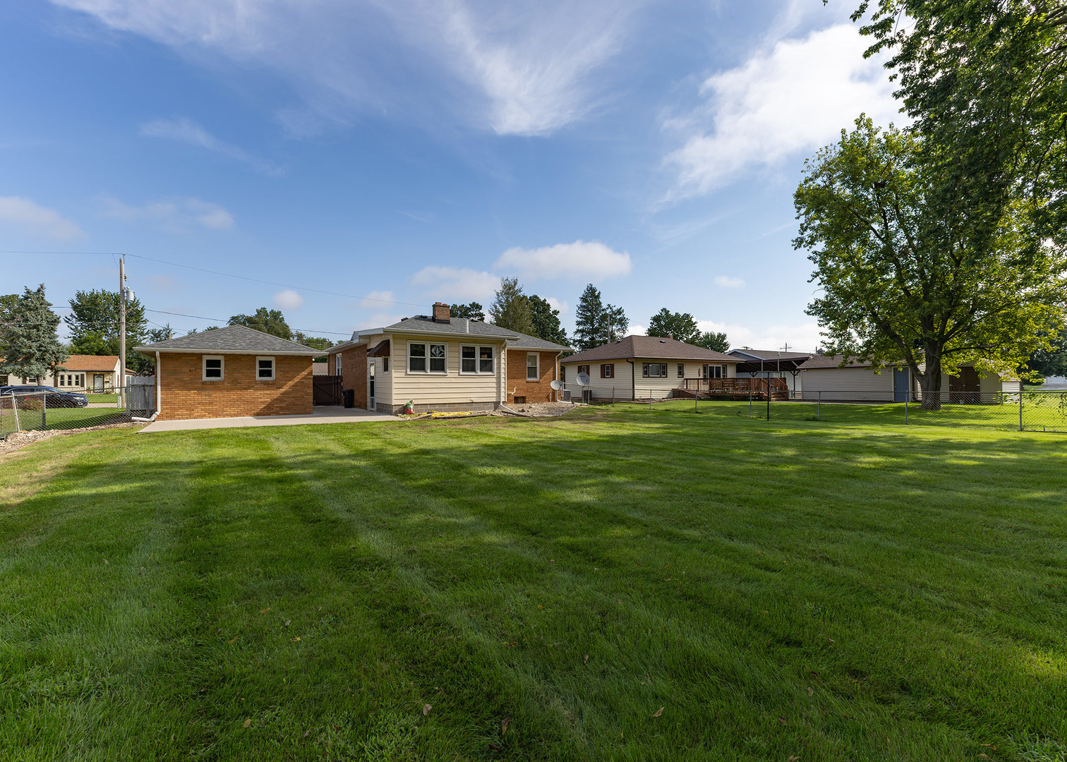 main property photo 5