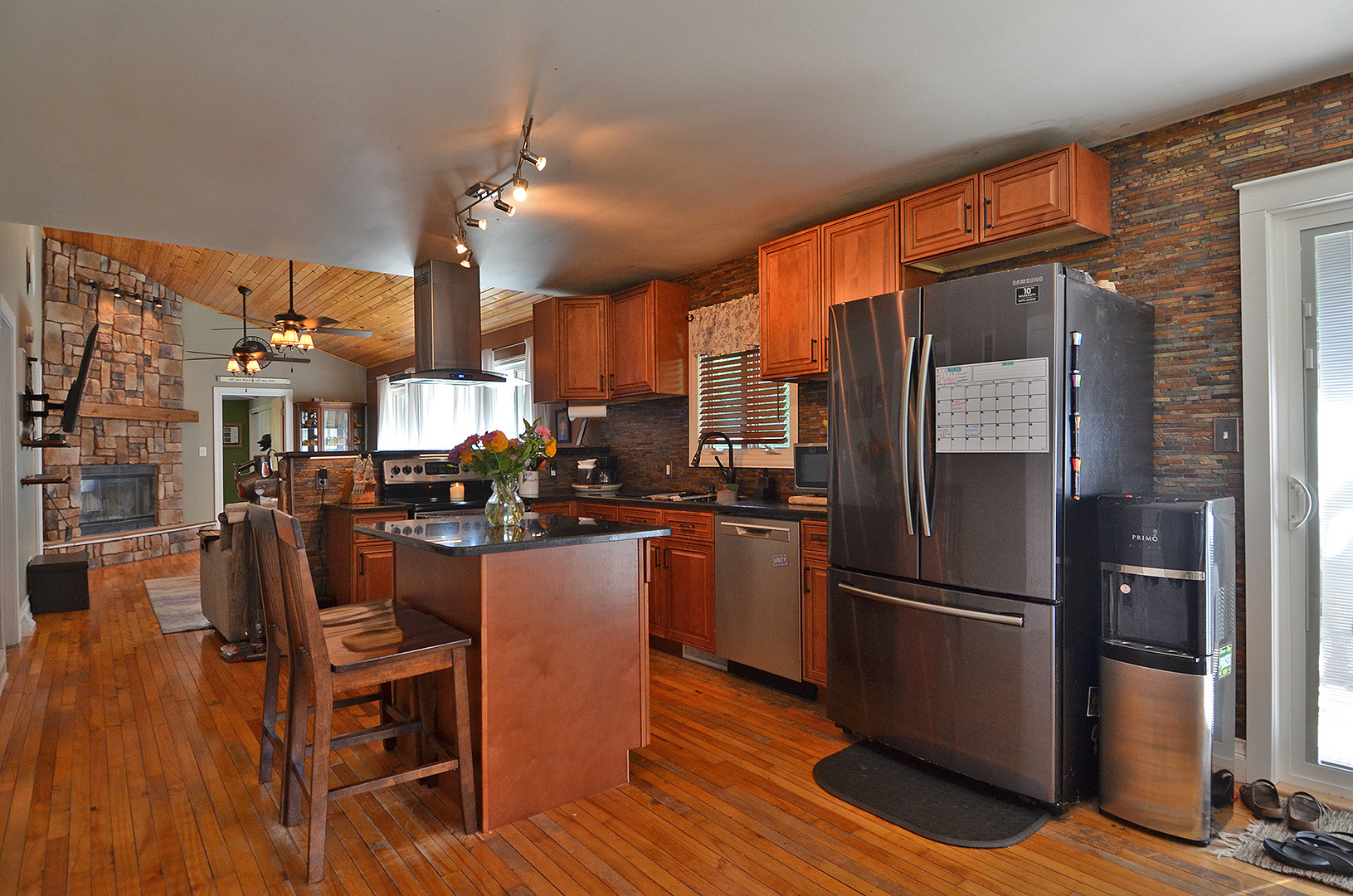 main property photo 15