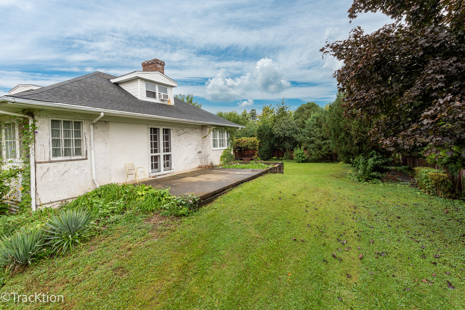 main property photo 17