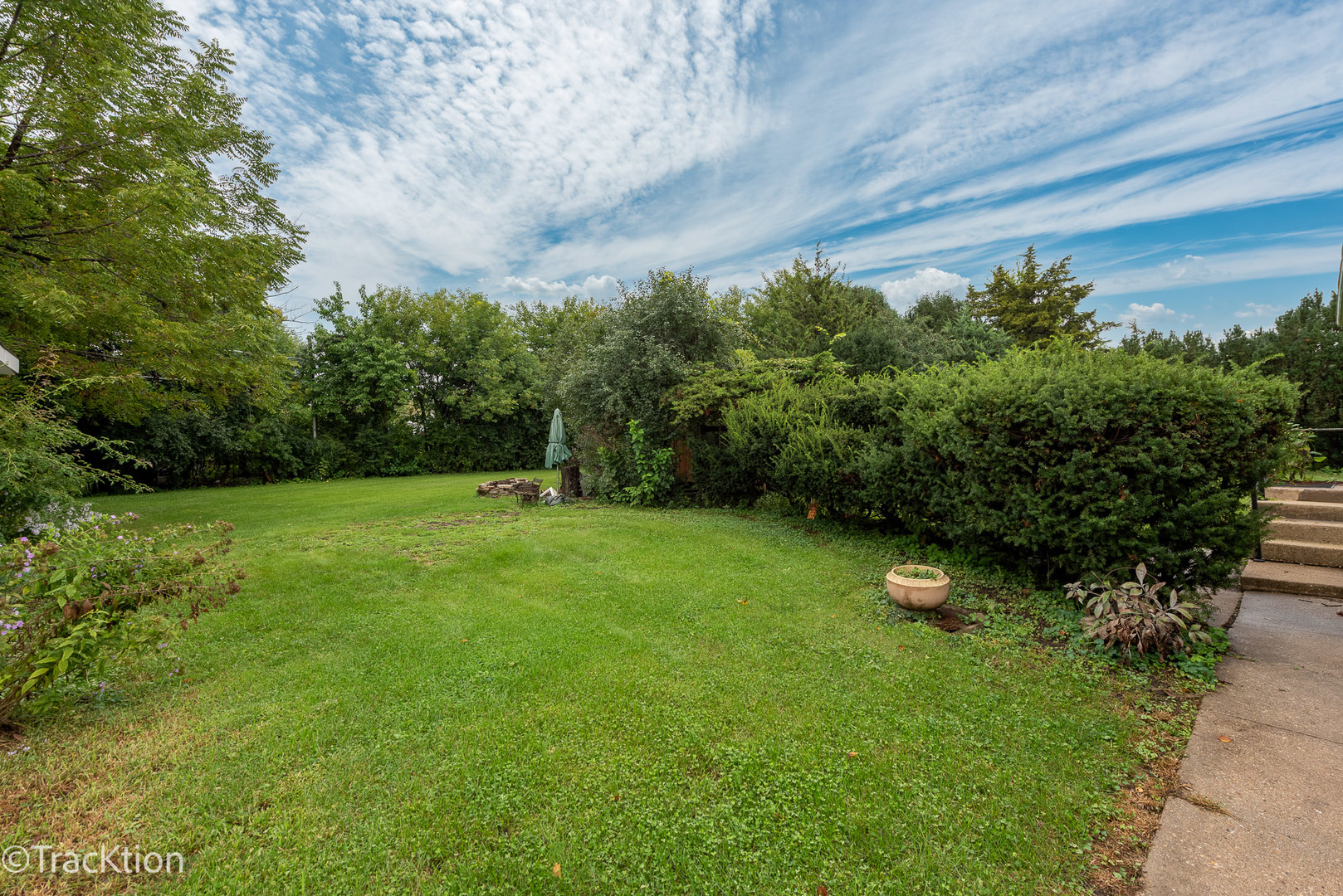 main property photo 20
