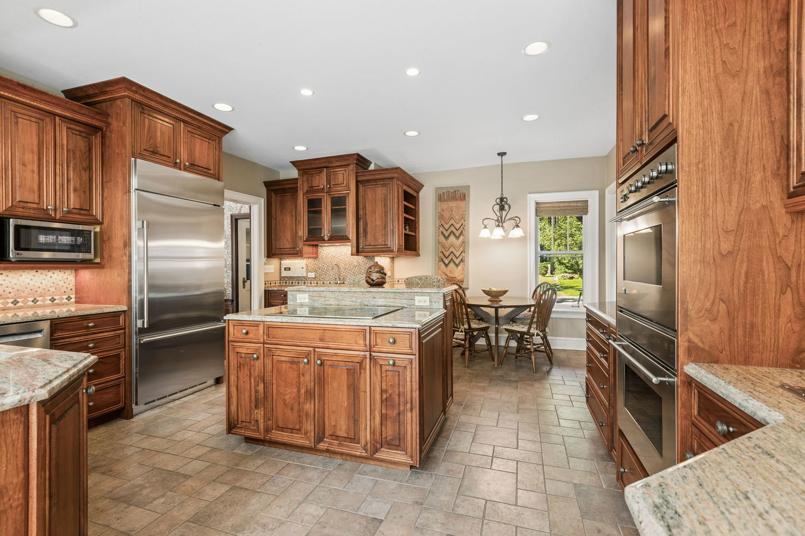 main property photo 15