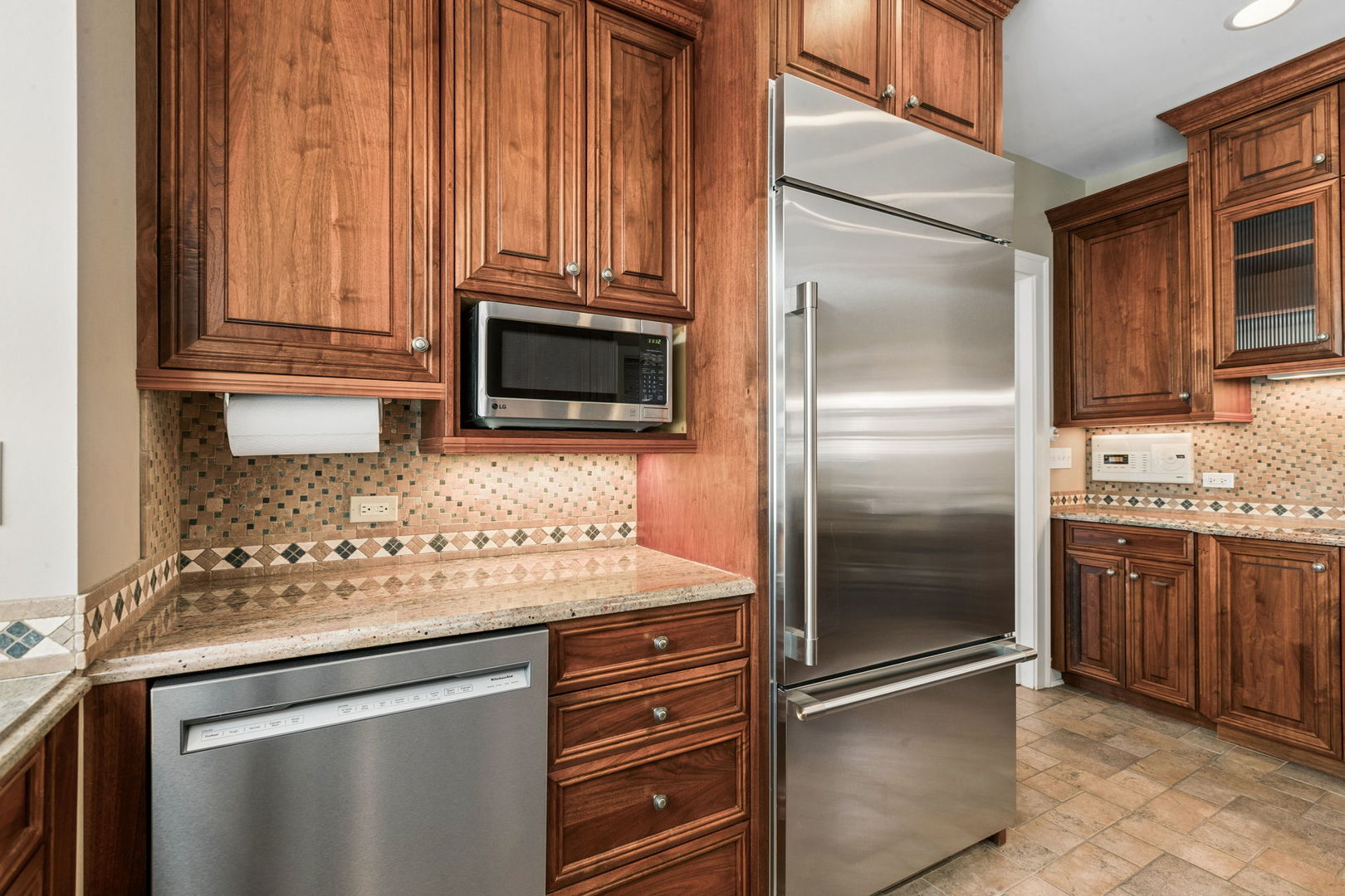 main property photo 17
