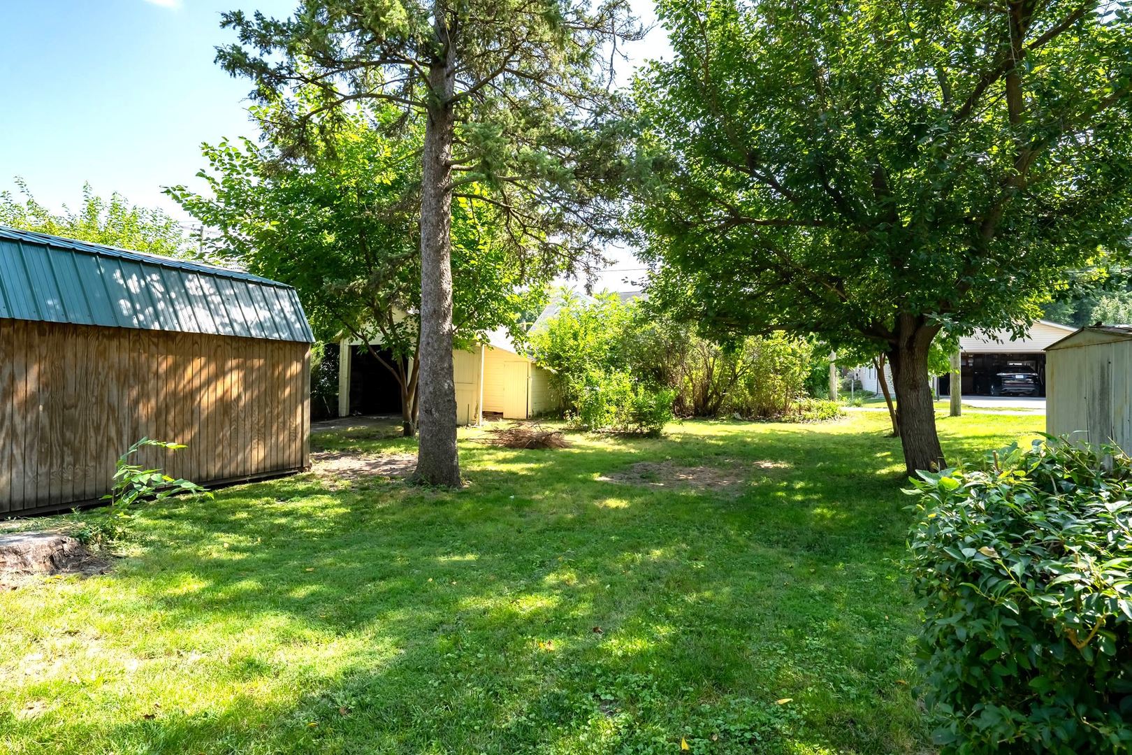 main property photo 29