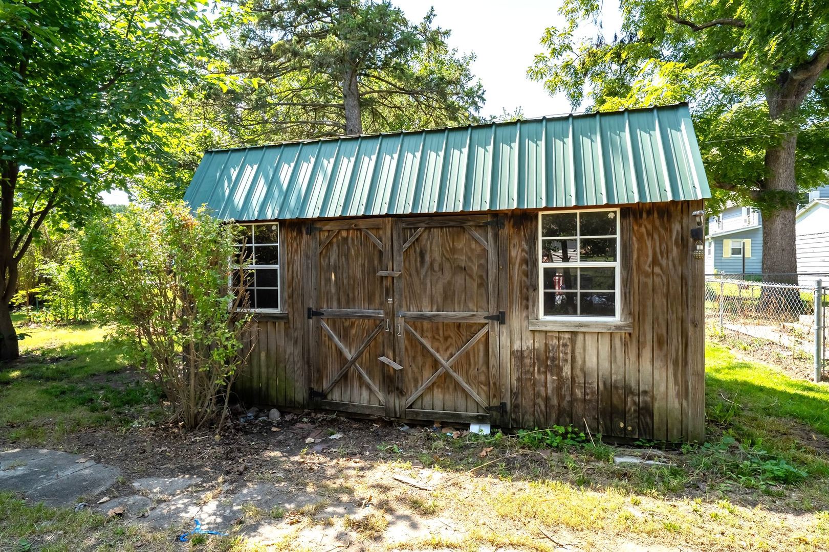 main property photo 30
