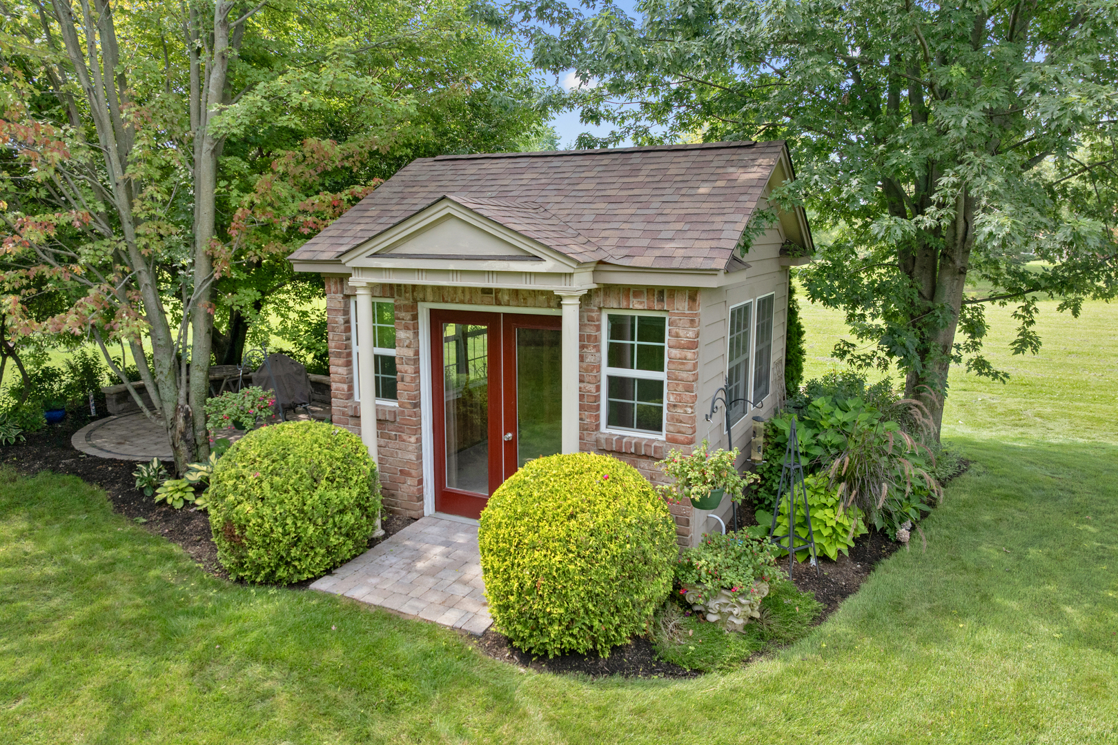 main property photo 41