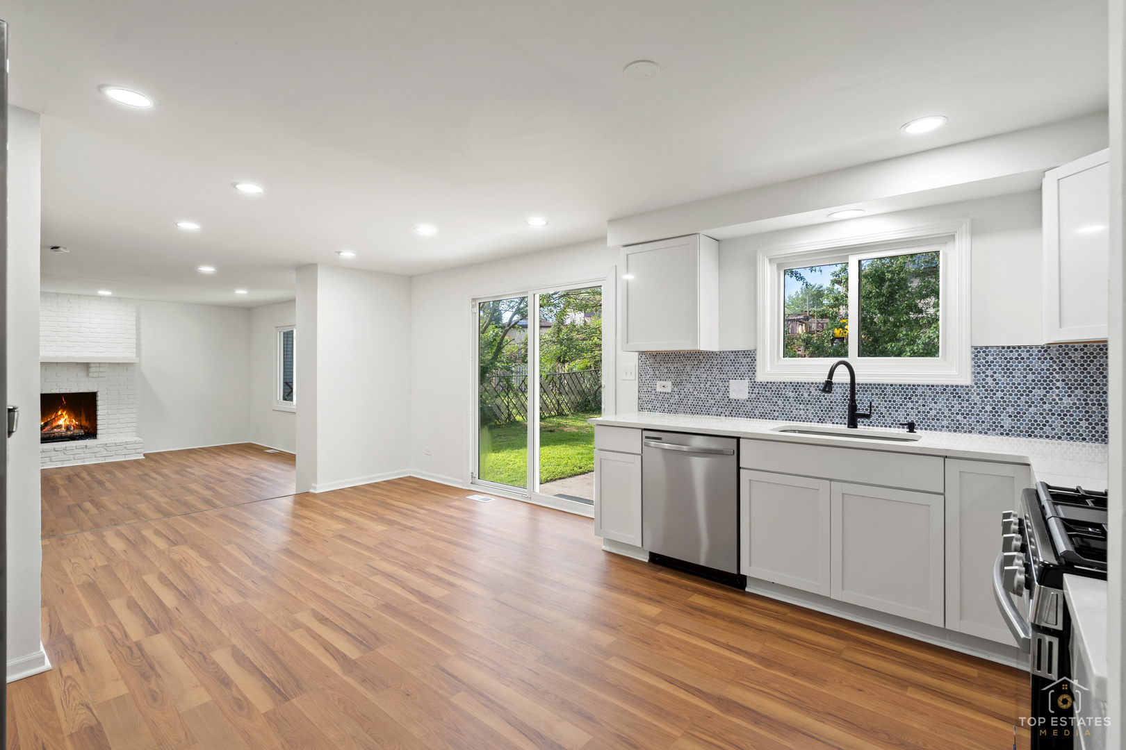 property viewer photo 12