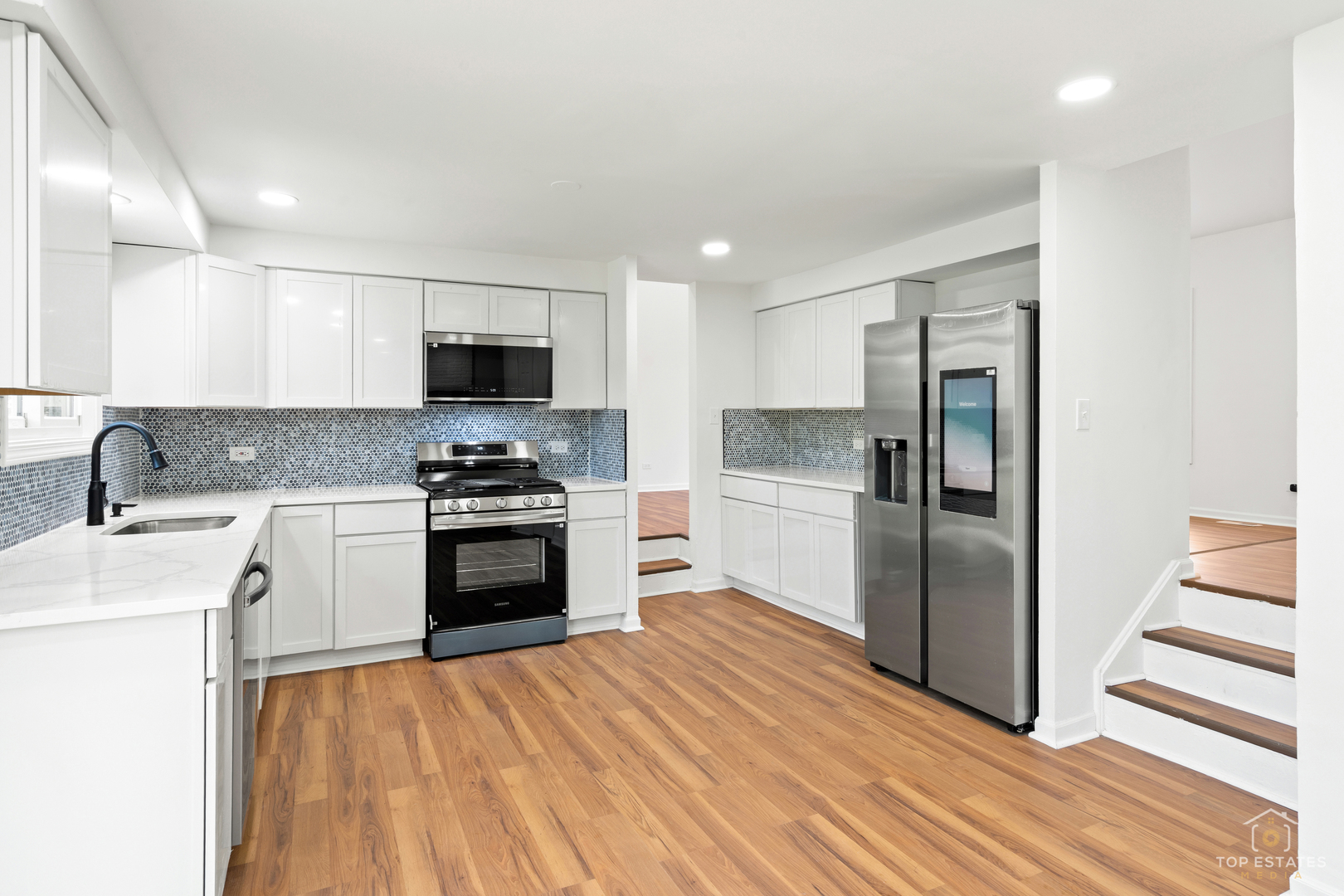 property viewer photo 14